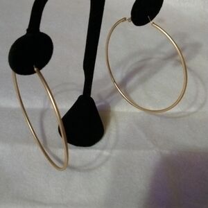 Gold tone Matte finish hoop earrings 6.5cm pierced NWT (sku170)